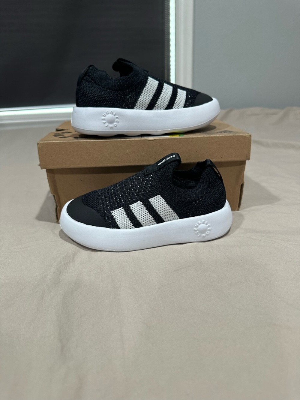 adidas Kids Black & White Knit Slip-On Sneakers(Toddler)